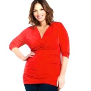 🌟SALE🌟🦋TORRID Red Shirred Tunic Top🦋